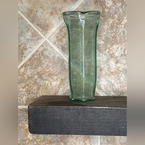 Vintage Italian Vetreria Etrusca Vaso Dosatore green glass measuring vase